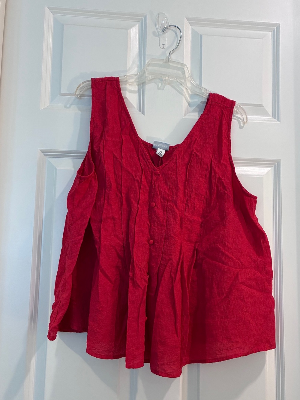 Ava & Viv Red Sleeveless Button-Front Peplum‎ Top